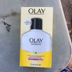 OLAY complete daily moisturizer (Normal)